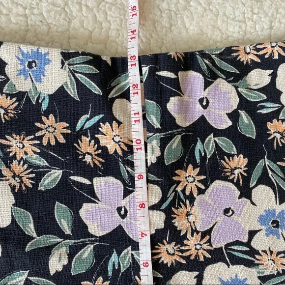 Gap Floral Print Shorts - Picture 9 of 10